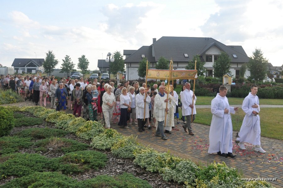 65 Procesja eucharystyczna.jpg